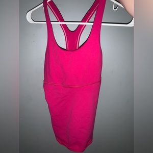 lululemon tank top!!